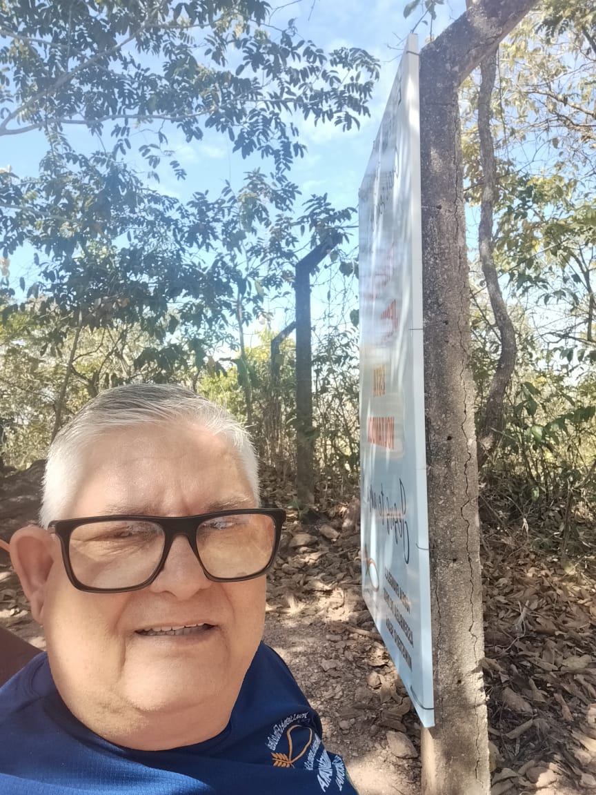 Estou aqui no Monte intercedendo por você dizimista